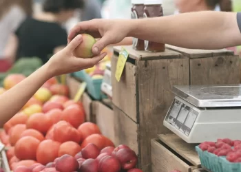 Inflación llega al 8,65 % y se mantiene lejos del rango meta