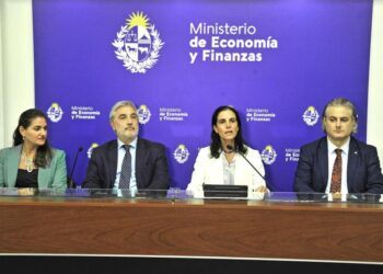 Uruguay mejora su calificación crediticia según Moody’s