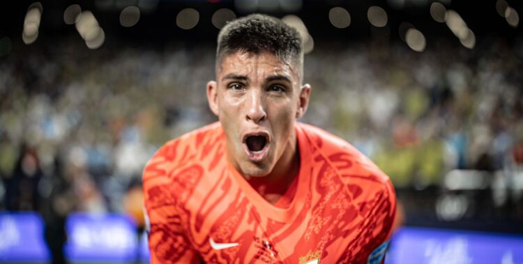 Los penales premian la fe de Uruguay y sentencian a Brasil