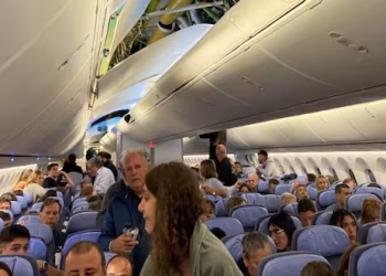 Consulado de Uruguay en Brasilia sigue la situación de los heridos en vuelo de Air Europa