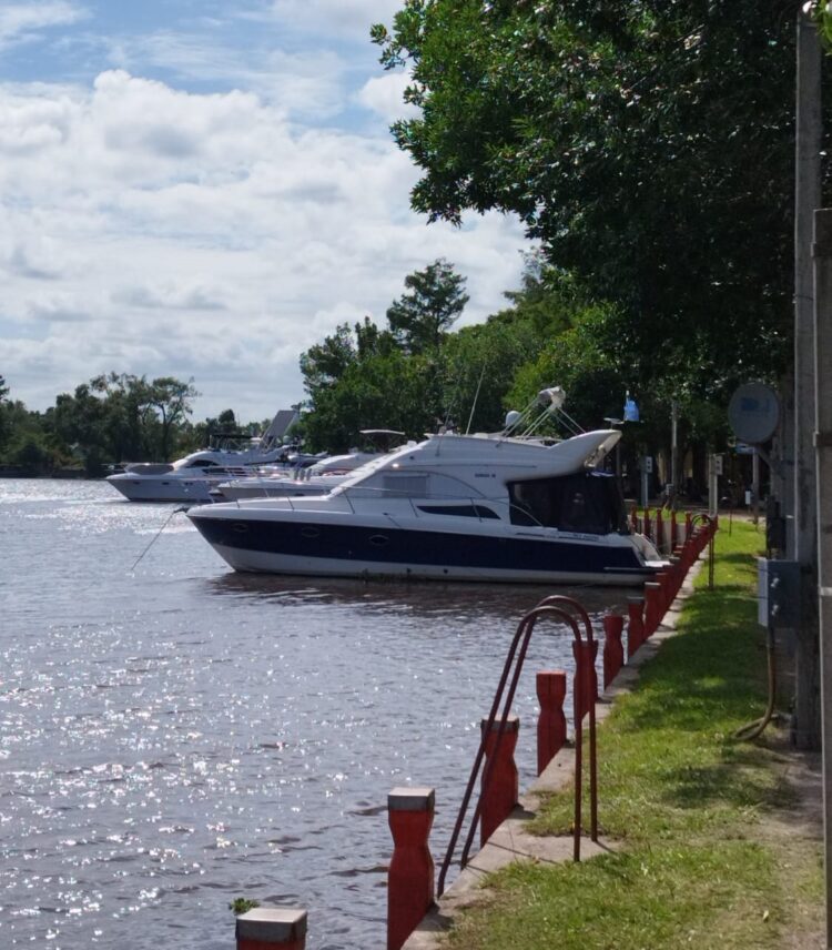 Puerto Deportivo de Carmelo: Exoneración de Tarifa de Amarras hasta diciembre de 2024