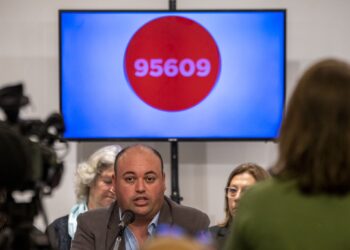 Nicolás Viera lanza su candidatura a la reelección con el respaldo de amplios sectores frenteamplistas