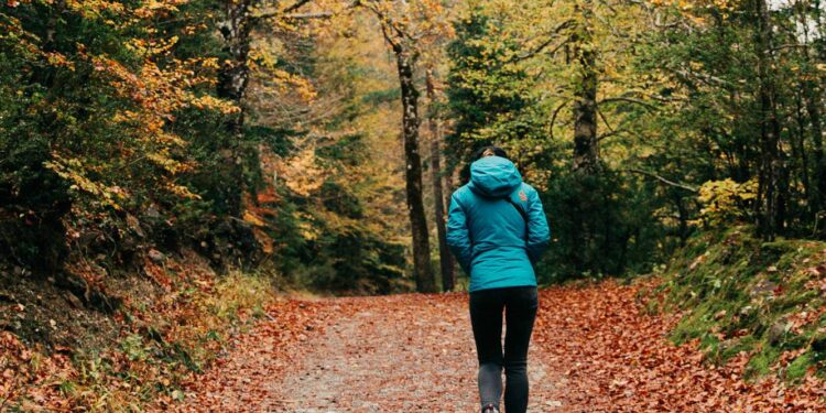 Dos incursiones de aire frío marcarán el inicio del otoño en Uruguay