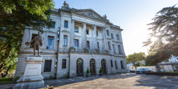 Colonia reinstala la Mesa de Políticas Sociales con participación de autoridades nacionales