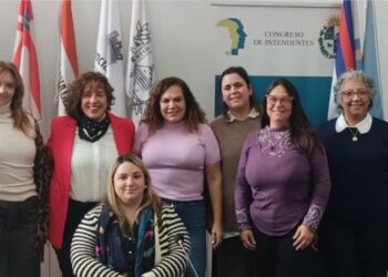 Género y personas mayores: comisiones interdepartamentales se reunirán en el Congreso de Intendentes