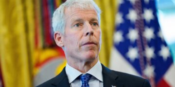 EE.UU. advierte que controlará la venta de petróleo de Venezuela por tiempo «indefinido»