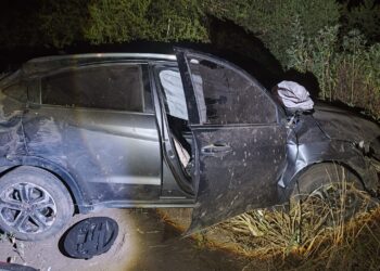 Un auto volcó en Ruta 97 y el conductor permanece internado en CTI