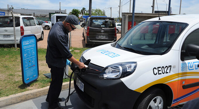 Uruguay y el punto de inflexión eléctrico: cuando los autos a batería rozan la paridad con los de combustión