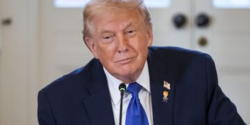 Trump amenaza con aranceles del 25% a países que comercien con Irán, entre ellos Uruguay