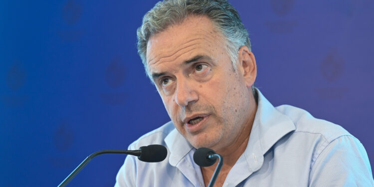 Uruguay reafirma su «posición histórica» de no intervención