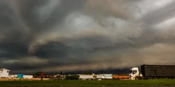 Tres días de alto riesgo de tormentas por un ciclón extratropical
