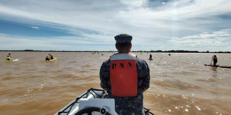 Unas 50 personas participaron en la primera travesía náutica a Isla Sola en Carmelo