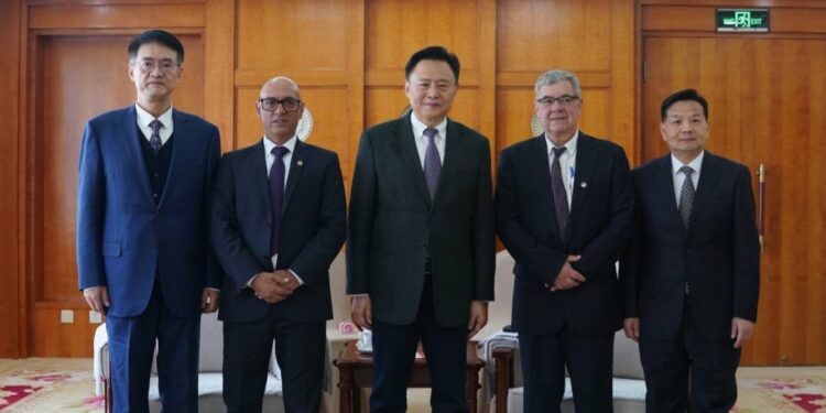 El PIT-CNT integró la delegación oficial de Uruguay en China y mantuvo reuniones con la central sindical del país