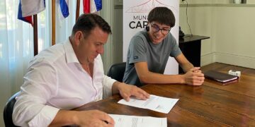 Carmelo: recambio transitorio, juventud y mensaje político