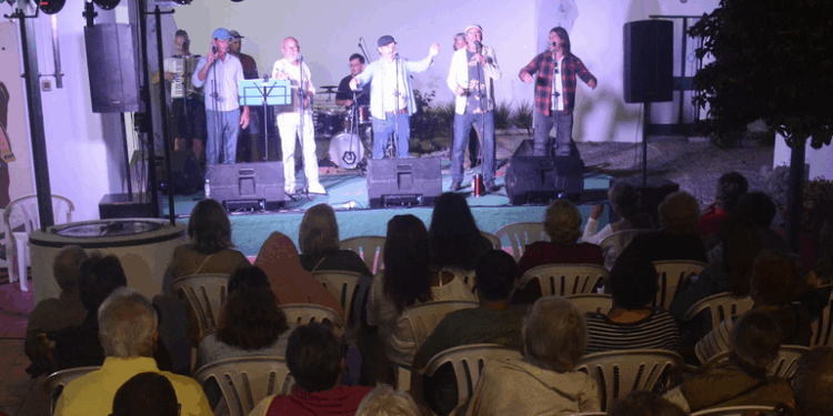 El patio vuelve a latir cada jueves. Y anoche no fue la excepción.