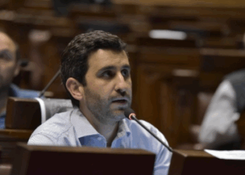 Caggiani cuestiona propuesta de Da Silva de vender el Banco de Seguros del Estado