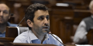 Caggiani cuestiona propuesta de Da Silva de vender el Banco de Seguros del Estado