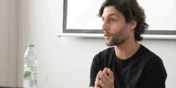 Un historiador palmirense investiga la “pequeña guerra fría” del Río de la Plata y obtiene su doctorado