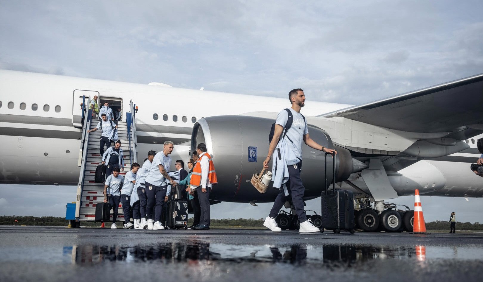Uruguay llegó a Playa del Carmen y ya concentra en Mayakoba para el Mundial 22 Uruguay llegó a Playa del Carmen y ya concentra en Mayakoba para el Mundial
