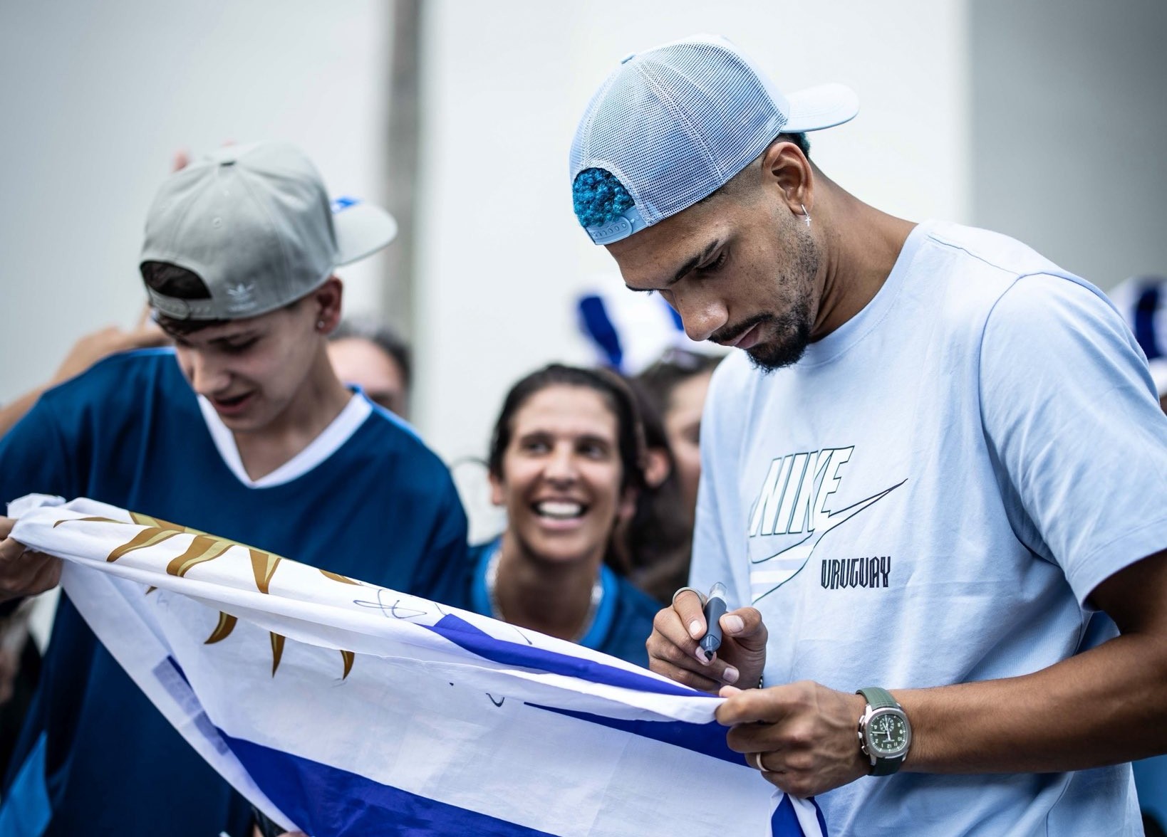 Uruguay cambia piezas y va por su primer triunfo en el Mundial 22 Uruguay cambia piezas y va por su primer triunfo en el Mundial