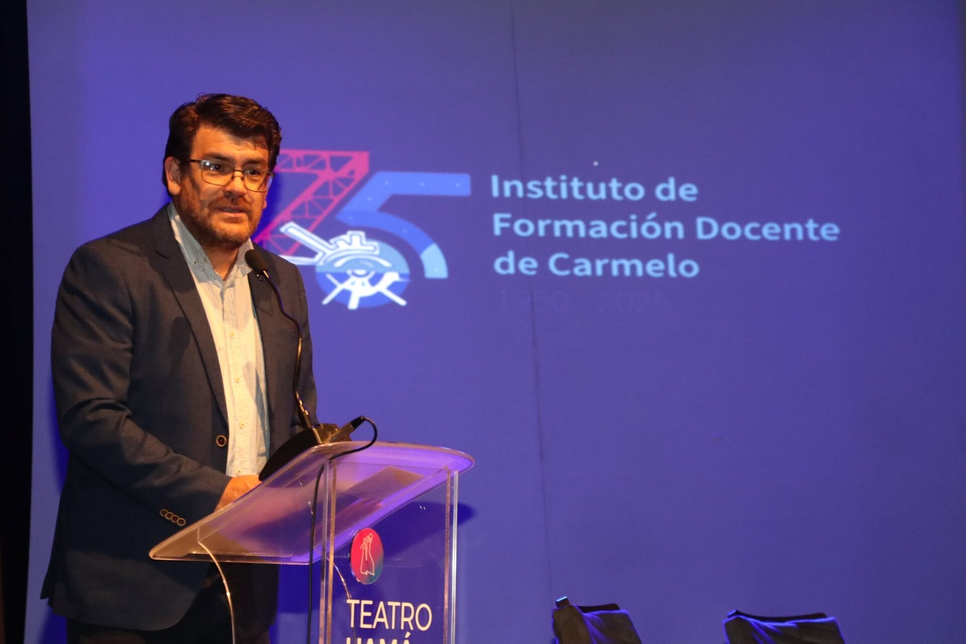 “Voluntades, vocación, oportunidades”: el IFD de Carmelo convierte 75 años de historia en un libro