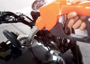 En Carmelo plantean estudiar restricciones a la venta de combustible para motos que circulen en condiciones irregulares 23 En Carmelo plantean estudiar restricciones a la venta de combustible para motos que circulen en condiciones irregulares