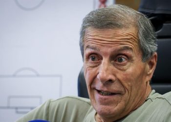 El maestro Tabárez no anunciará previamente el día que decida retirarse