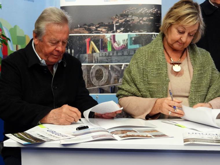Firman acuerdo de cooperación entre Intendencia y Ministerio de Turismo ...