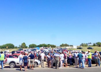 Productores protestaron por aumento de tarifas