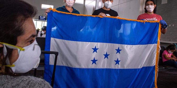 Latinoamericanos varados en el extranjero, el otro drama por el coronavirus