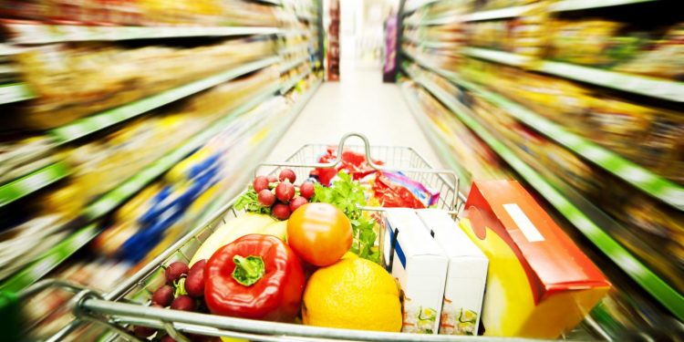 Se desacelera inflación y se ubica en 8,90%