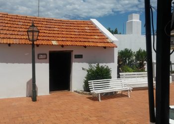 Jueves en el Patio en Casa de la Cultura con propuesta musical en el marco del Bicentenario de Carmelo